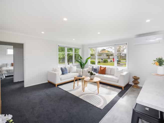 210 Vogel Street, Roslyn