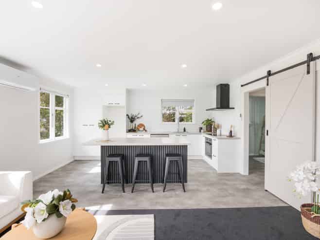 210 Vogel Street, Roslyn