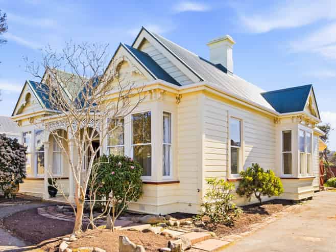159 Highgate, Roslyn