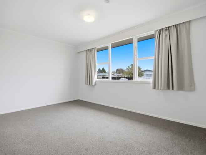 5A-C Pohutukawa Drive, Tokoroa