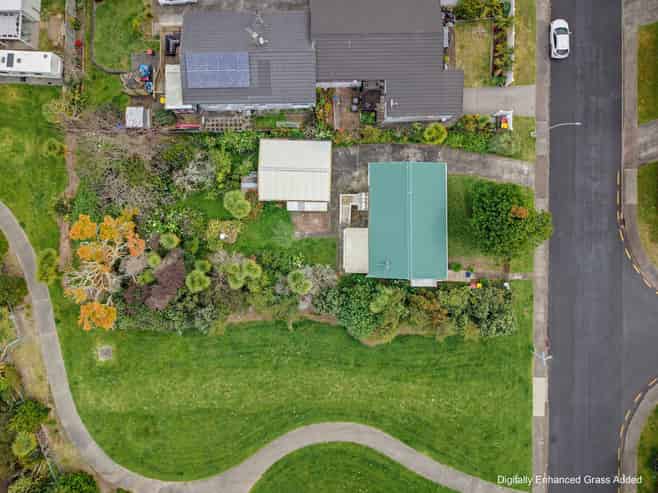 11 Albatross Road, Red Beach