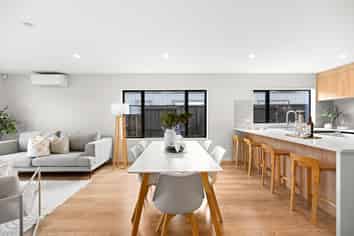 60 Overton Street, Rototuna North