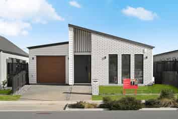60 Overton Street, Rototuna North