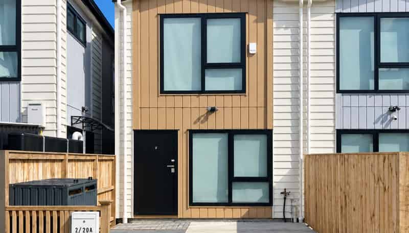 2/20A Cleek Road, Mangere East