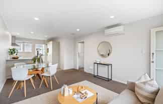 2/102 McLeod Road, Te Atatu South