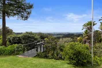 55 Crows Road, Swanson