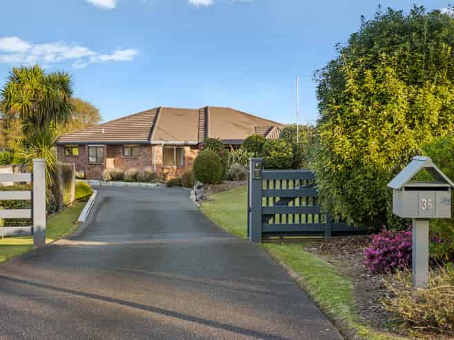 36 Sunny Crescent, Huapai