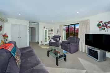 154 North Belt, Lincoln