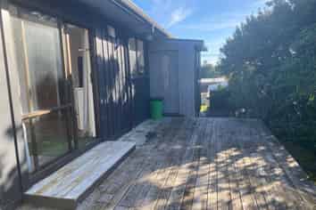 22 Mahoe Street, Otaki Beach