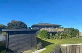 22 Mahoe Street, Otaki Beach