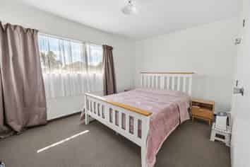 2/18 Carnot Street, Glenholme