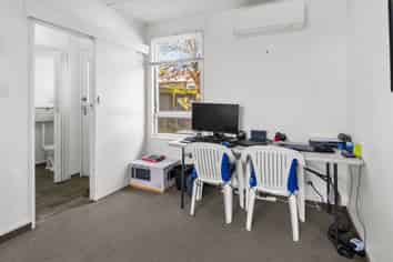 2/18 Carnot Street, Glenholme