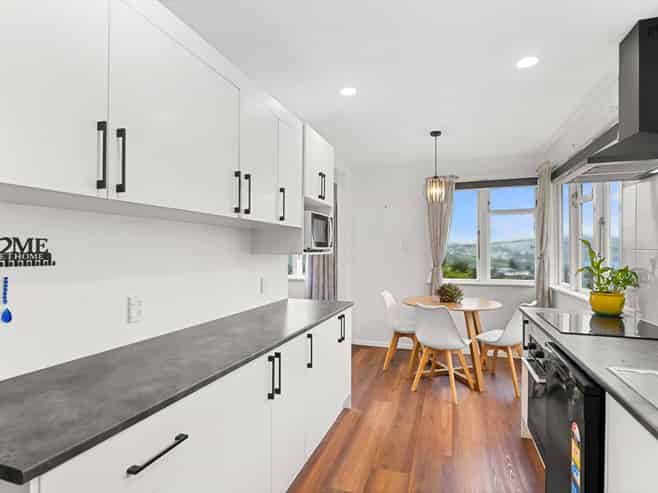 8 Piko Street, Titahi Bay