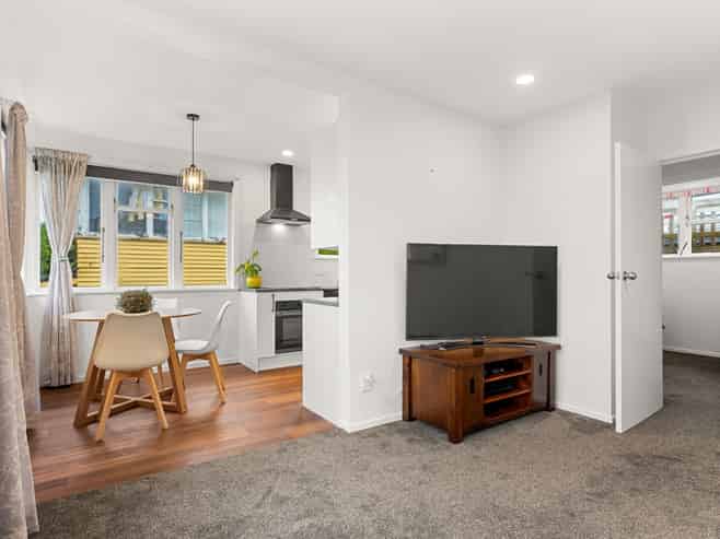 8 Piko Street, Titahi Bay