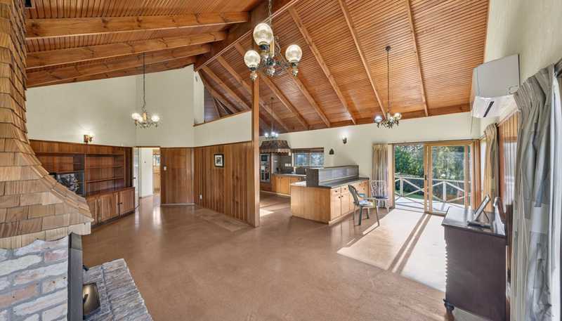 80 Messenger Road, Stillwater