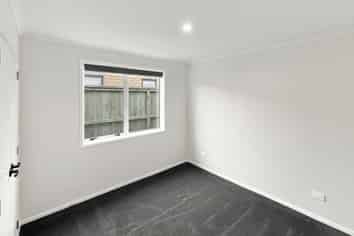 16 John Main Drive, Drury