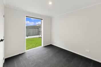 16 John Main Drive, Drury