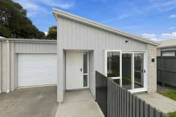 16 John Main Drive, Drury