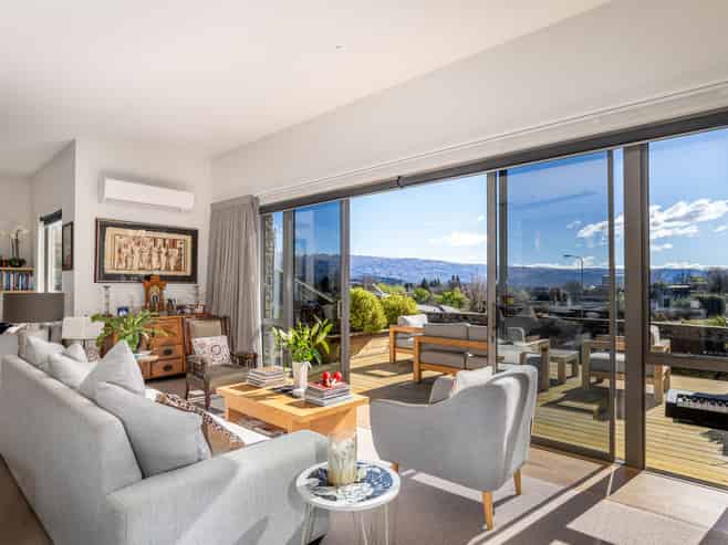 31 Lookout Drive, Alexandra