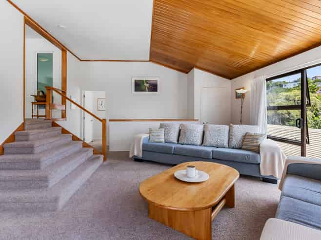 5 Honeysuckle Lane, Mairangi Bay