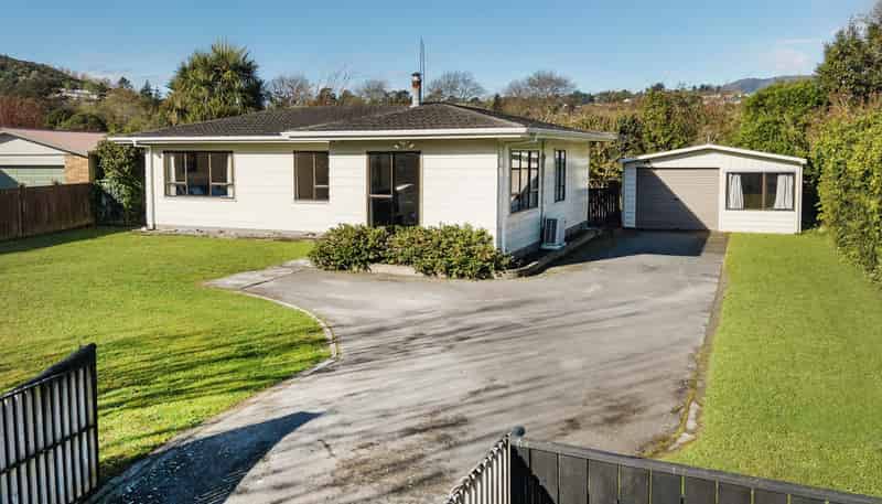 12 Delaware Grove, Totara Park