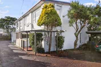 3/8 Lorraine Avenue, Mount Albert