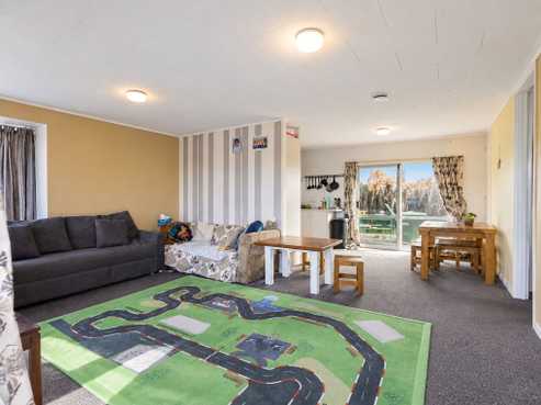 11 Crystal Place, Pukehangi