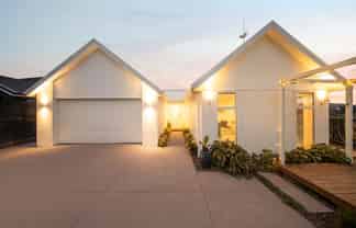 42 Livingstone Drive, Papamoa