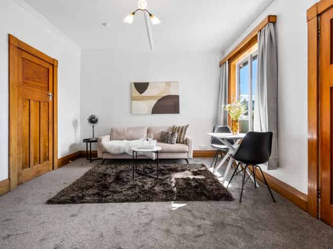 8 Mulford Street, Concord