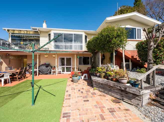 12 Waterhouse Street, Enner Glynn
