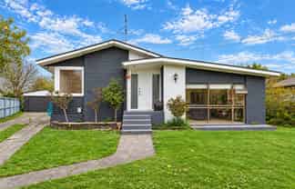 6 Parkdale Place, Glenview