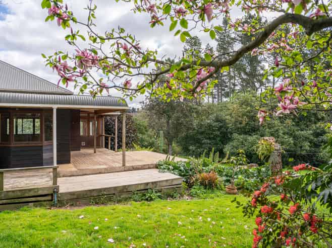 11 Pahoia Road, Pahoia
