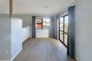 1/61C Johnston street, Foxton