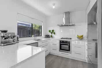 297B Dickson Road, Papamoa