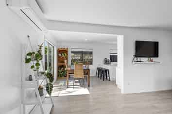 297B Dickson Road, Papamoa