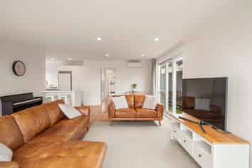 6 Sierra Way, Ramarama