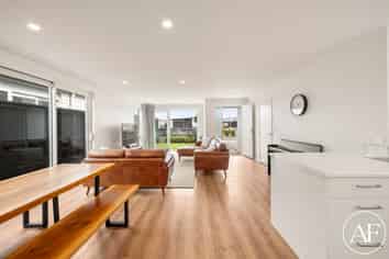 6 Sierra Way, Ramarama