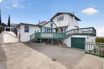 42 Cameron Road, Napier Hill