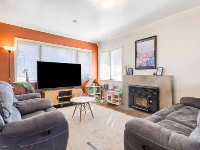 137 Clevedon Road, Papakura