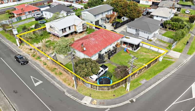 137 Clevedon Road, Papakura