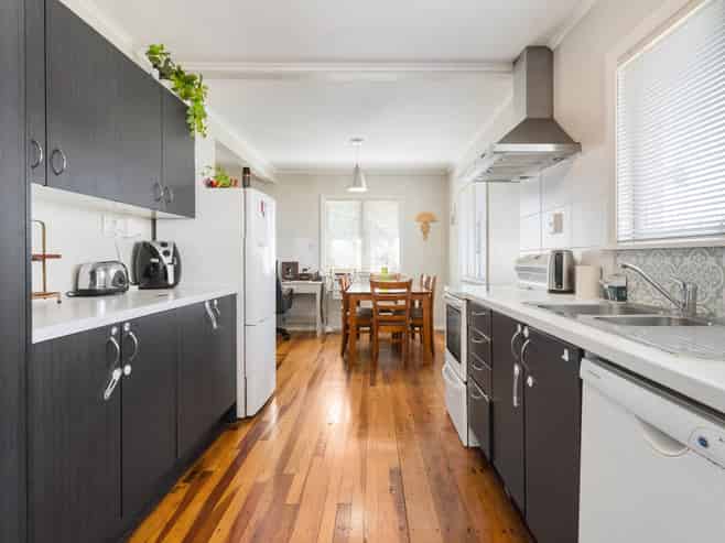 137 Clevedon Road, Papakura