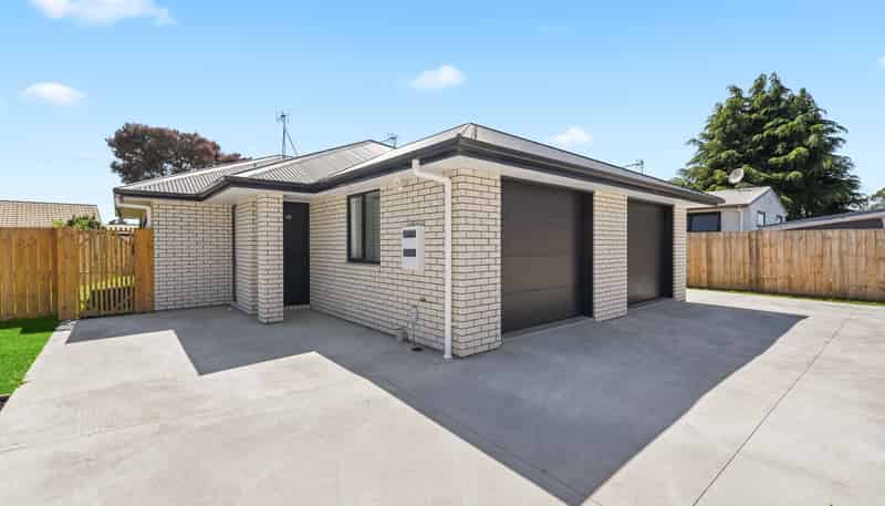 B/5 Bruce Avenue, Glenview