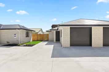 B/5 Bruce Avenue, Glenview