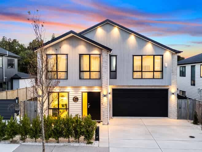 8 Hughs Way, Flat Bush