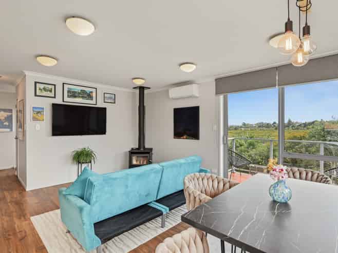 383B Ngatai Road, Bellevue