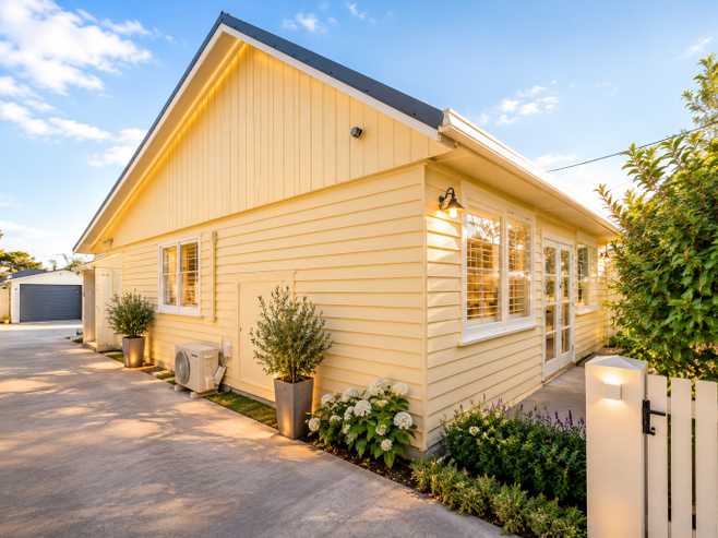 15 Waite Street, Featherston