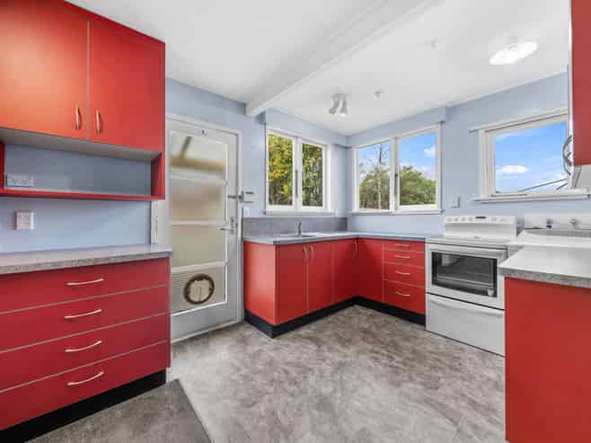 15 Waite Street, Featherston