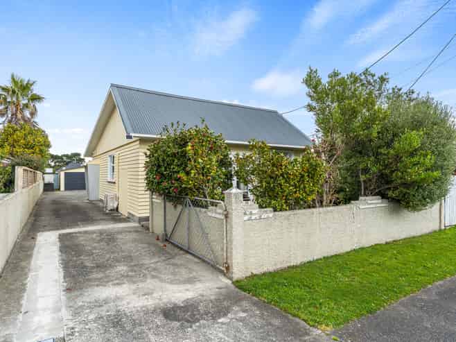 15 Waite Street, Featherston