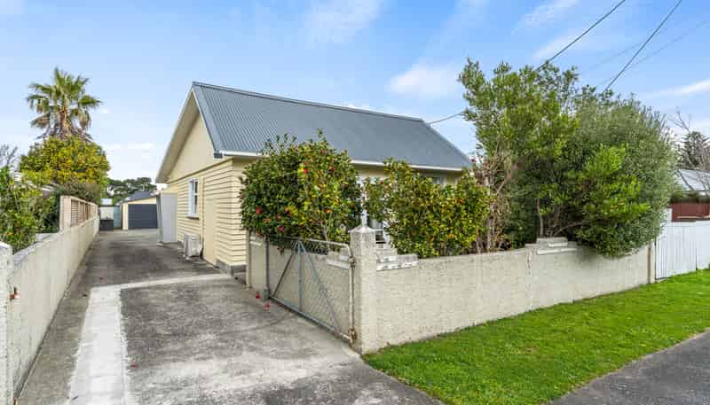 15 Waite Street, Featherston