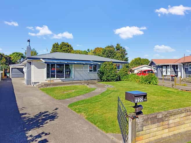 1222 Norfolk Crescent, Mayfair